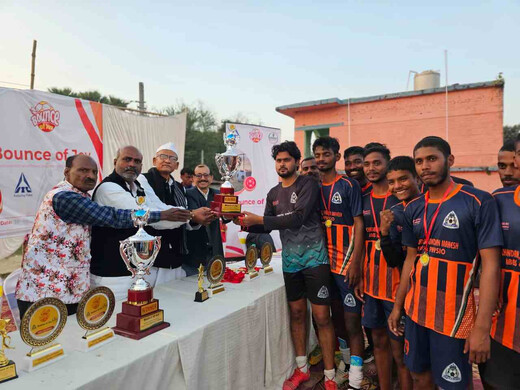 गांधी मैदान में खेल का महासंग्राम : बाउंस ऑफ जॉय फुटबॉल टूर्नामेंट में बैरिया एफसी विजेता